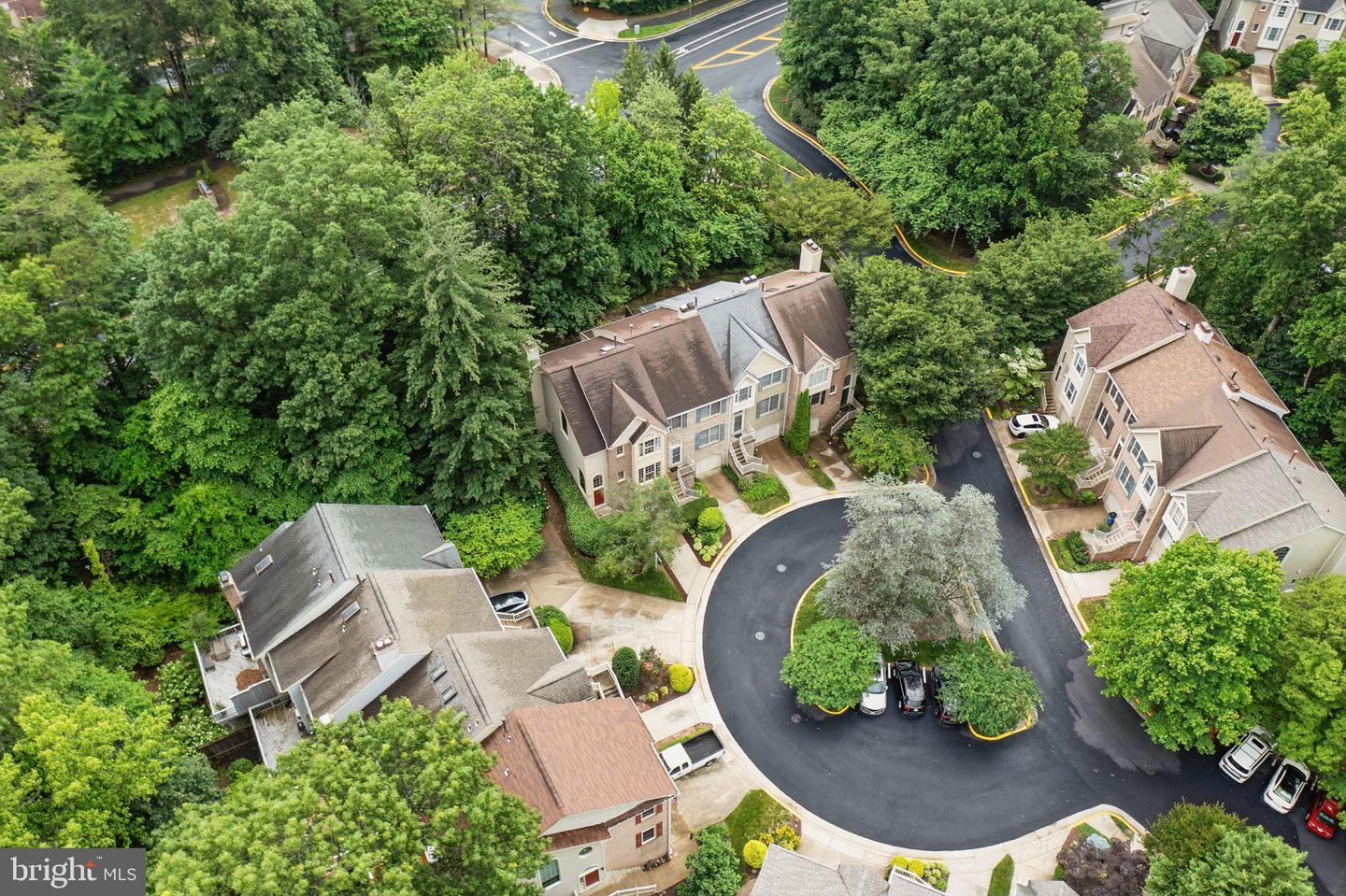 1393 HERITAGE OAK WAY, RESTON, Virginia 20194, 3 Bedrooms Bedrooms, ,2 BathroomsBathrooms,Residential,For sale,1393 HERITAGE OAK WAY,VAFX2246468 MLS # VAFX2246468
