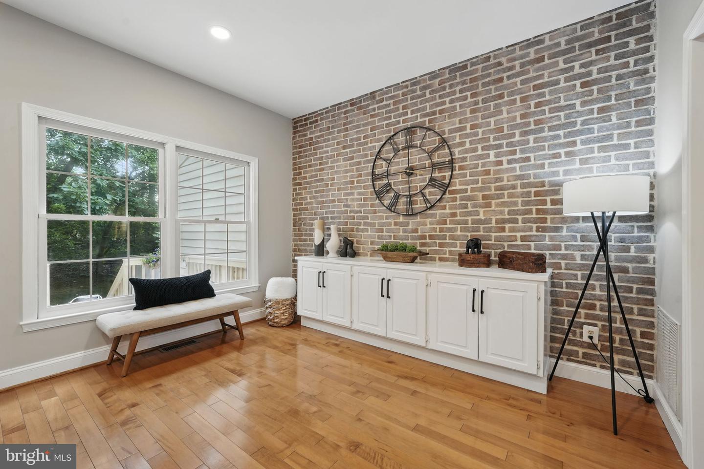 1393 HERITAGE OAK WAY, RESTON, Virginia 20194, 3 Bedrooms Bedrooms, ,2 BathroomsBathrooms,Residential,For sale,1393 HERITAGE OAK WAY,VAFX2246468 MLS # VAFX2246468