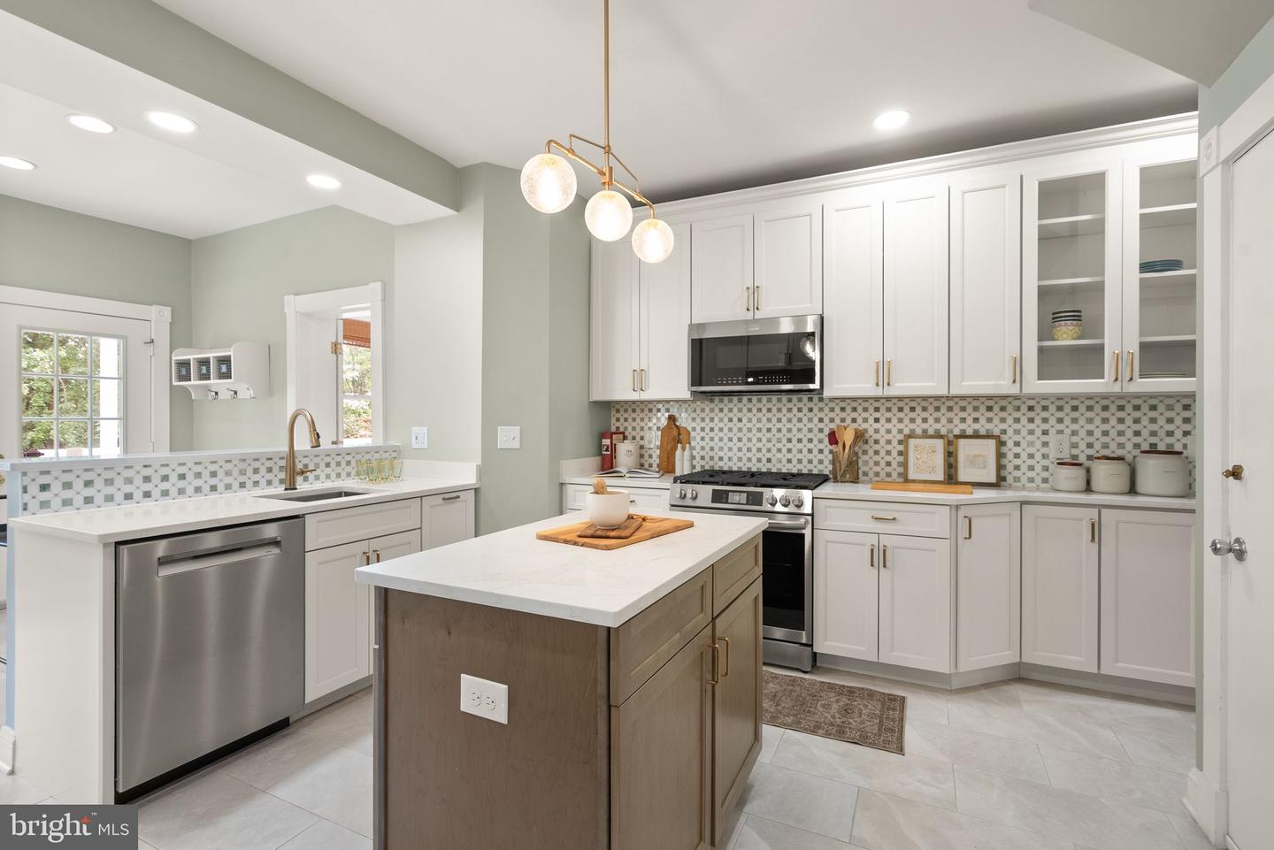 420 WHITTIER ST NW, WASHINGTON, District Of Columbia 20012, 4 Bedrooms Bedrooms, ,3 BathroomsBathrooms,Residential,For sale,420 WHITTIER ST NW,DCDC2204874 MLS # DCDC2204874