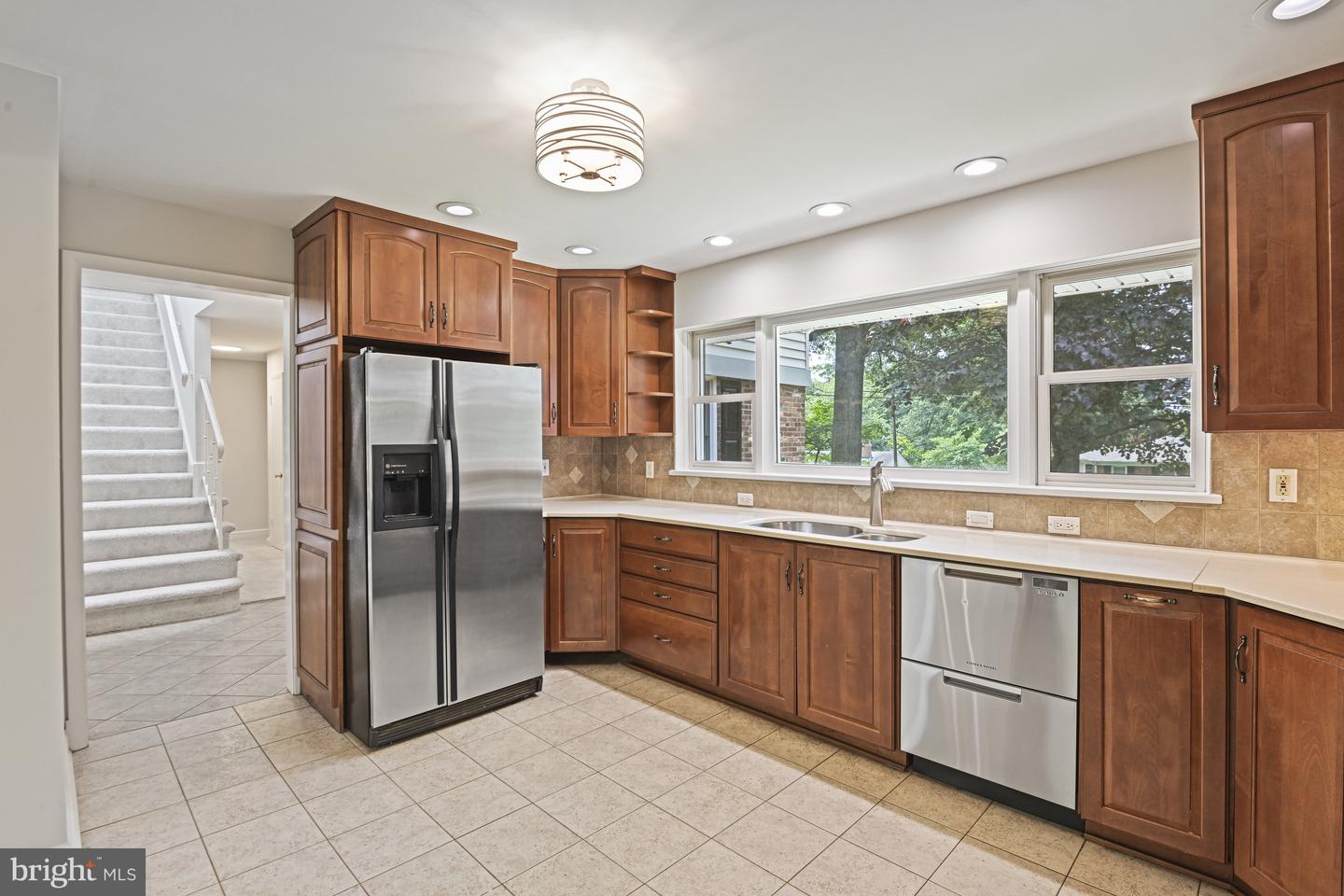 10108 GLENMERE RD, FAIRFAX, Virginia 22032, 5 Bedrooms Bedrooms, ,4 BathroomsBathrooms,Residential,For sale,10108 GLENMERE RD,VAFX2246488 MLS # VAFX2246488
