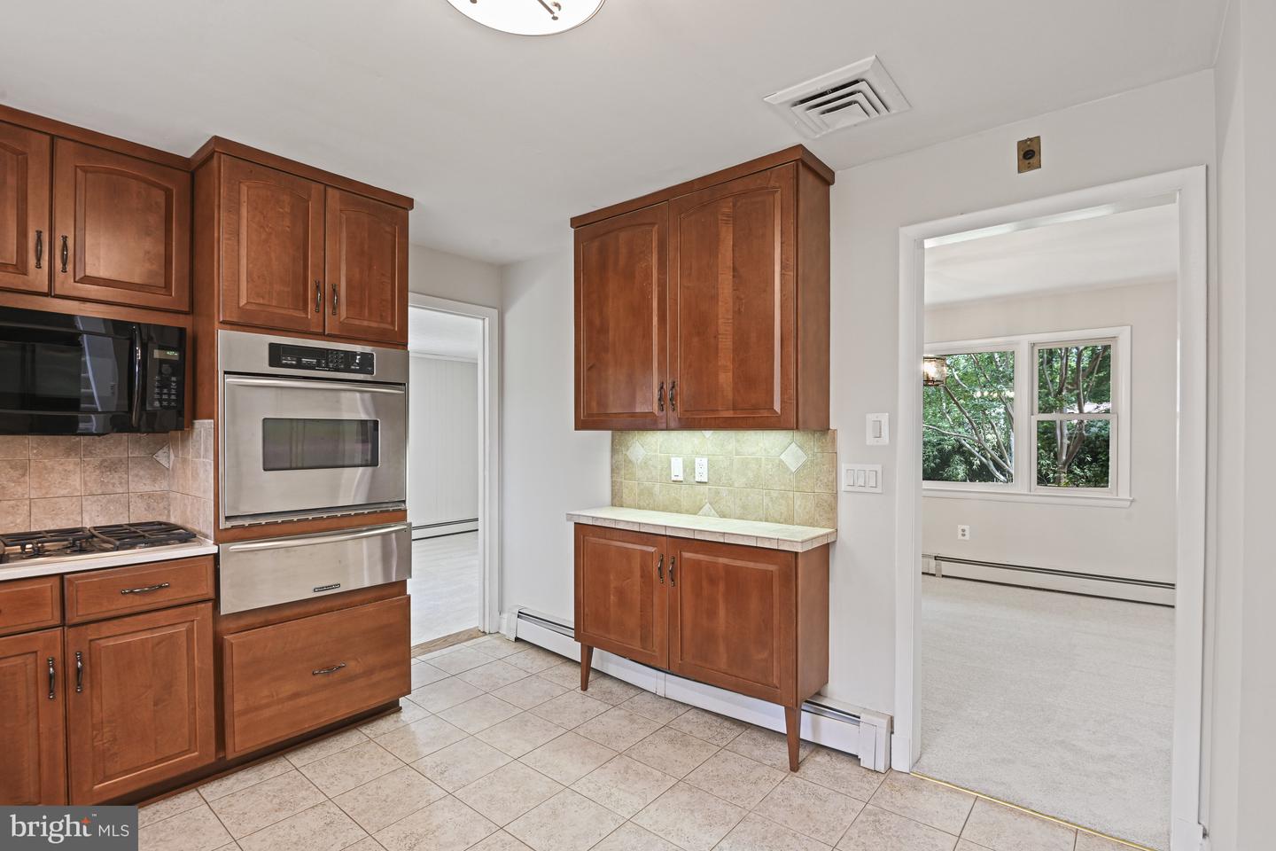10108 GLENMERE RD, FAIRFAX, Virginia 22032, 5 Bedrooms Bedrooms, ,4 BathroomsBathrooms,Residential,For sale,10108 GLENMERE RD,VAFX2246488 MLS # VAFX2246488