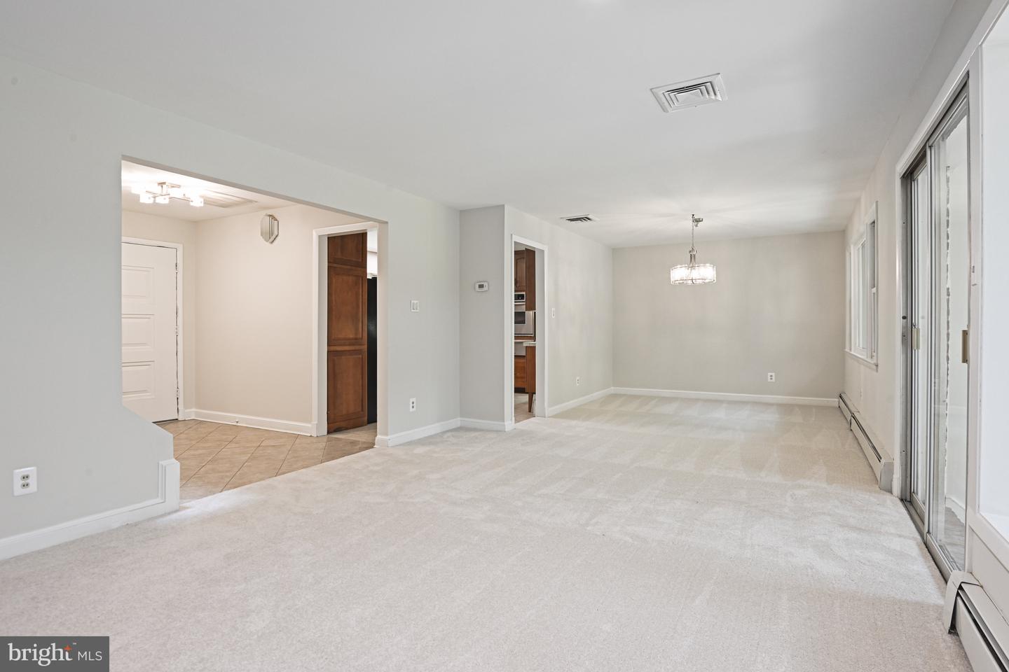10108 GLENMERE RD, FAIRFAX, Virginia 22032, 5 Bedrooms Bedrooms, ,4 BathroomsBathrooms,Residential,For sale,10108 GLENMERE RD,VAFX2246488 MLS # VAFX2246488