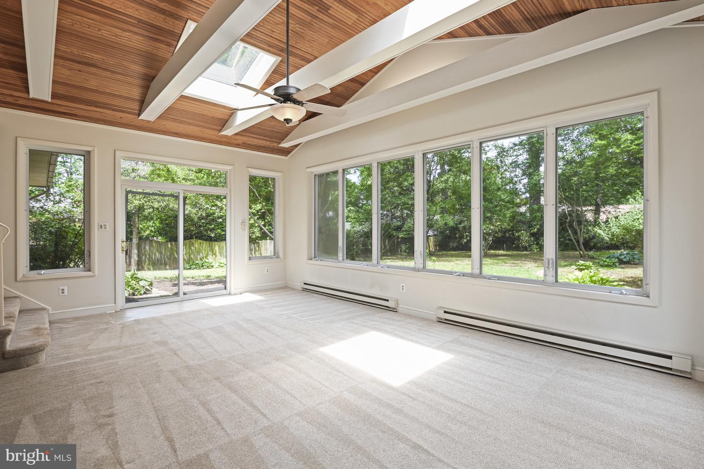 10108 GLENMERE RD, FAIRFAX, Virginia 22032, 5 Bedrooms Bedrooms, ,4 BathroomsBathrooms,Residential,For sale,10108 GLENMERE RD,VAFX2246488 MLS # VAFX2246488
