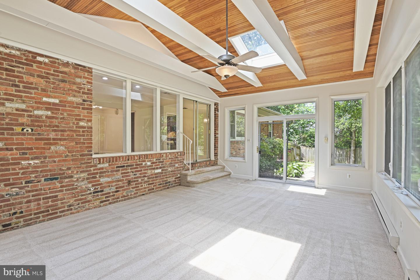 10108 GLENMERE RD, FAIRFAX, Virginia 22032, 5 Bedrooms Bedrooms, ,4 BathroomsBathrooms,Residential,For sale,10108 GLENMERE RD,VAFX2246488 MLS # VAFX2246488