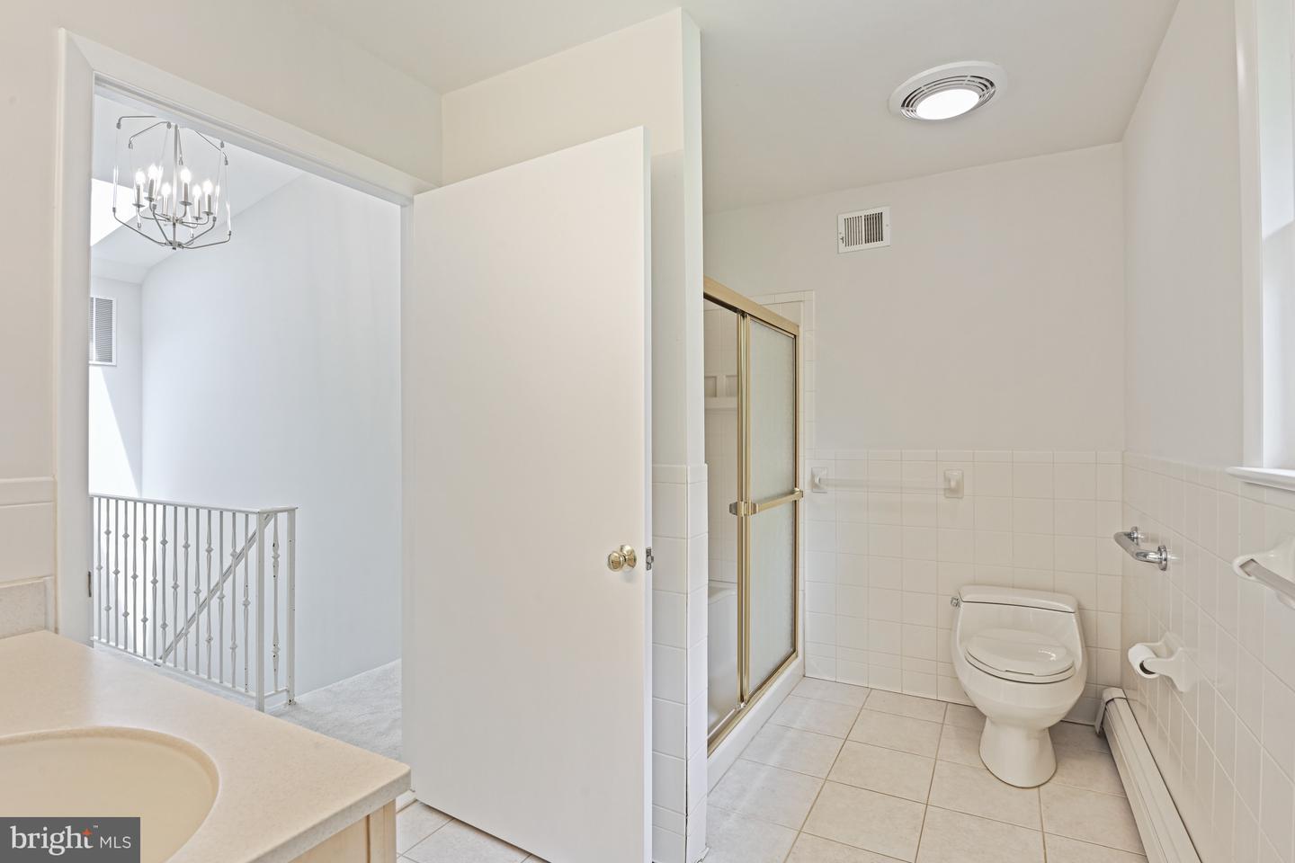 10108 GLENMERE RD, FAIRFAX, Virginia 22032, 5 Bedrooms Bedrooms, ,4 BathroomsBathrooms,Residential,For sale,10108 GLENMERE RD,VAFX2246488 MLS # VAFX2246488