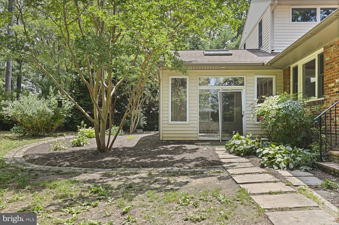 10108 GLENMERE RD, FAIRFAX, Virginia 22032, 5 Bedrooms Bedrooms, ,4 BathroomsBathrooms,Residential,For sale,10108 GLENMERE RD,VAFX2246488 MLS # VAFX2246488