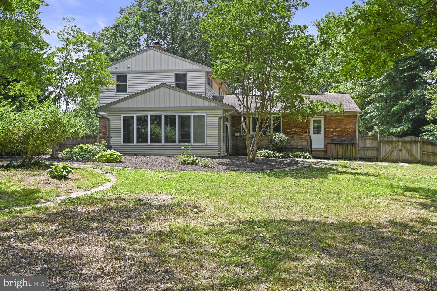 10108 GLENMERE RD, FAIRFAX, Virginia 22032, 5 Bedrooms Bedrooms, ,4 BathroomsBathrooms,Residential,For sale,10108 GLENMERE RD,VAFX2246488 MLS # VAFX2246488