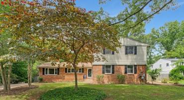 10108 GLENMERE RD, FAIRFAX, Virginia 22032, 5 Bedrooms Bedrooms, ,4 BathroomsBathrooms,Residential,For sale,10108 GLENMERE RD,VAFX2246488 MLS # VAFX2246488