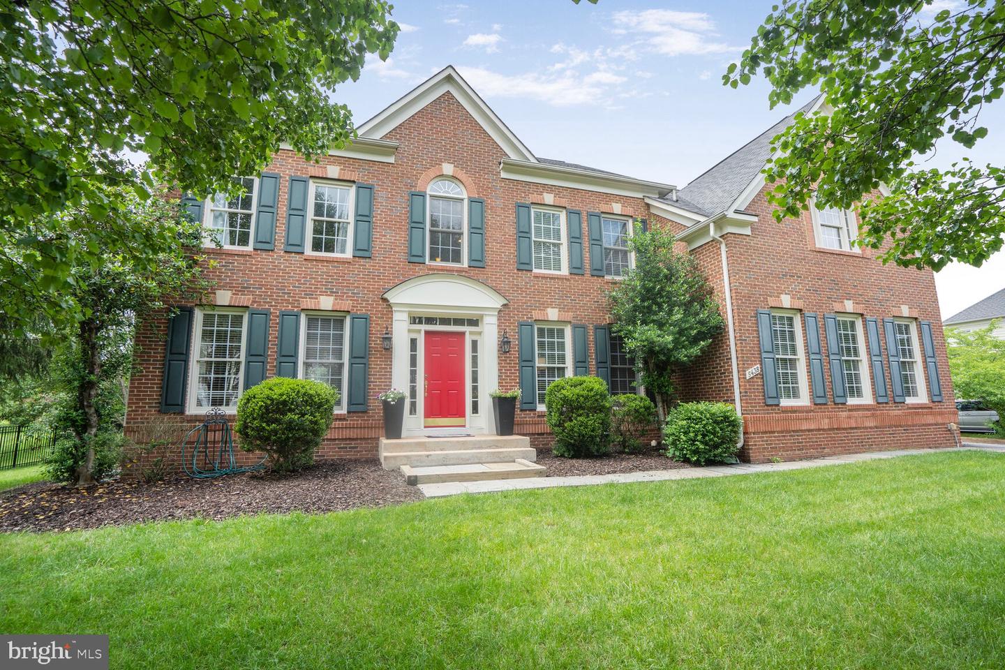 5438 SHERMAN OAKS CT, HAYMARKET, Virginia 20169, 4 Bedrooms Bedrooms, ,4 BathroomsBathrooms,Residential,For sale,5438 SHERMAN OAKS CT,VAPW2096686 MLS # VAPW2096686