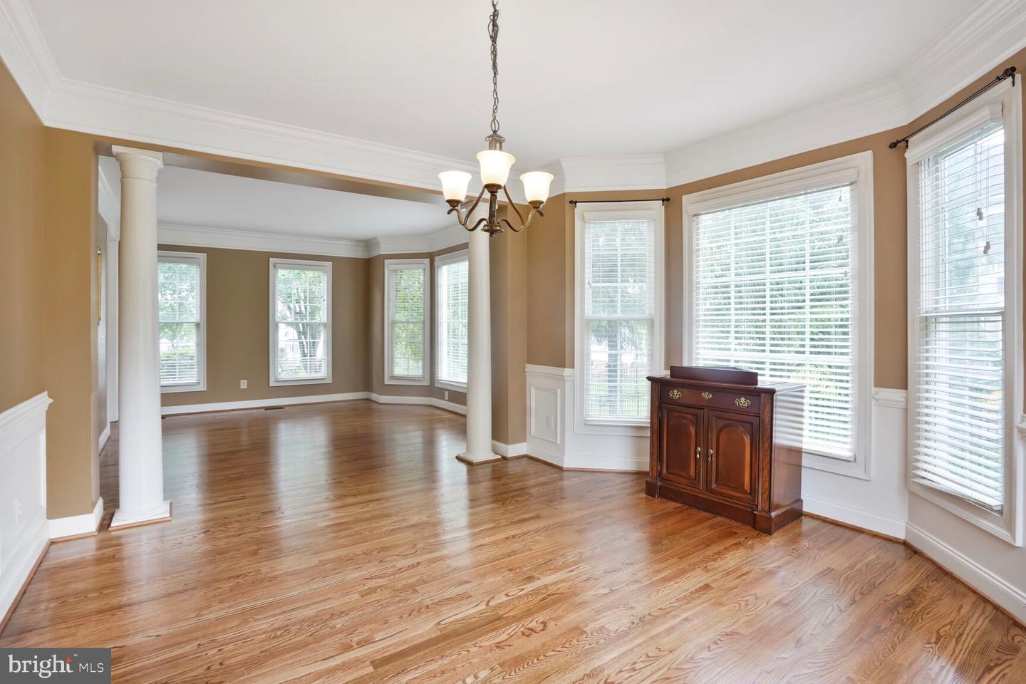 5438 SHERMAN OAKS CT, HAYMARKET, Virginia 20169, 4 Bedrooms Bedrooms, ,4 BathroomsBathrooms,Residential,For sale,5438 SHERMAN OAKS CT,VAPW2096686 MLS # VAPW2096686