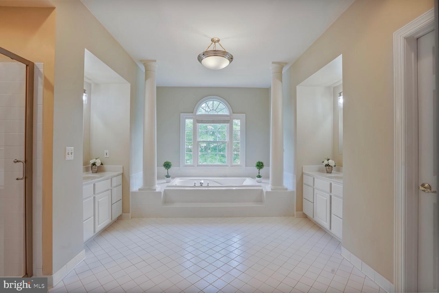 5438 SHERMAN OAKS CT, HAYMARKET, Virginia 20169, 4 Bedrooms Bedrooms, ,4 BathroomsBathrooms,Residential,For sale,5438 SHERMAN OAKS CT,VAPW2096686 MLS # VAPW2096686