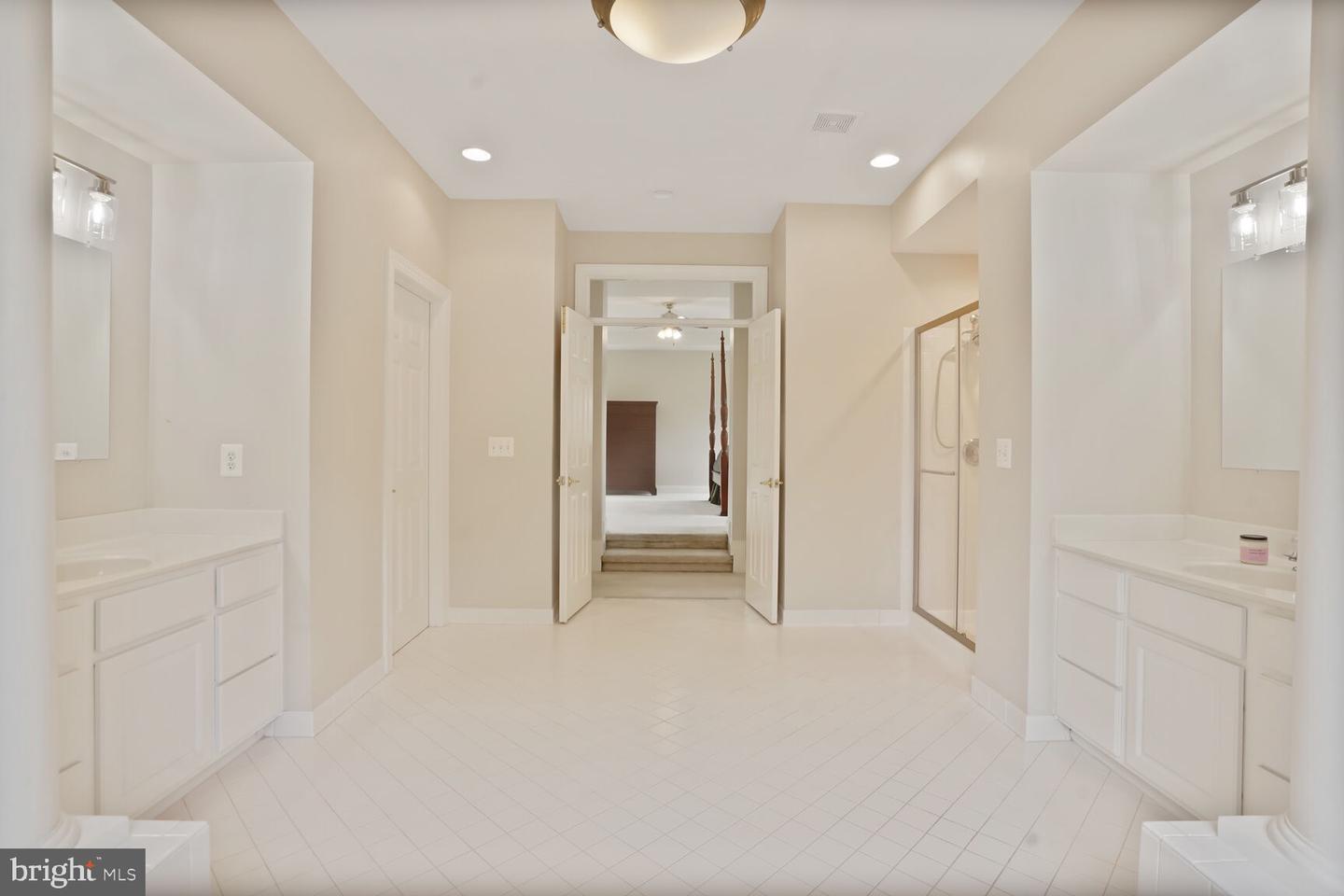 5438 SHERMAN OAKS CT, HAYMARKET, Virginia 20169, 4 Bedrooms Bedrooms, ,4 BathroomsBathrooms,Residential,For sale,5438 SHERMAN OAKS CT,VAPW2096686 MLS # VAPW2096686