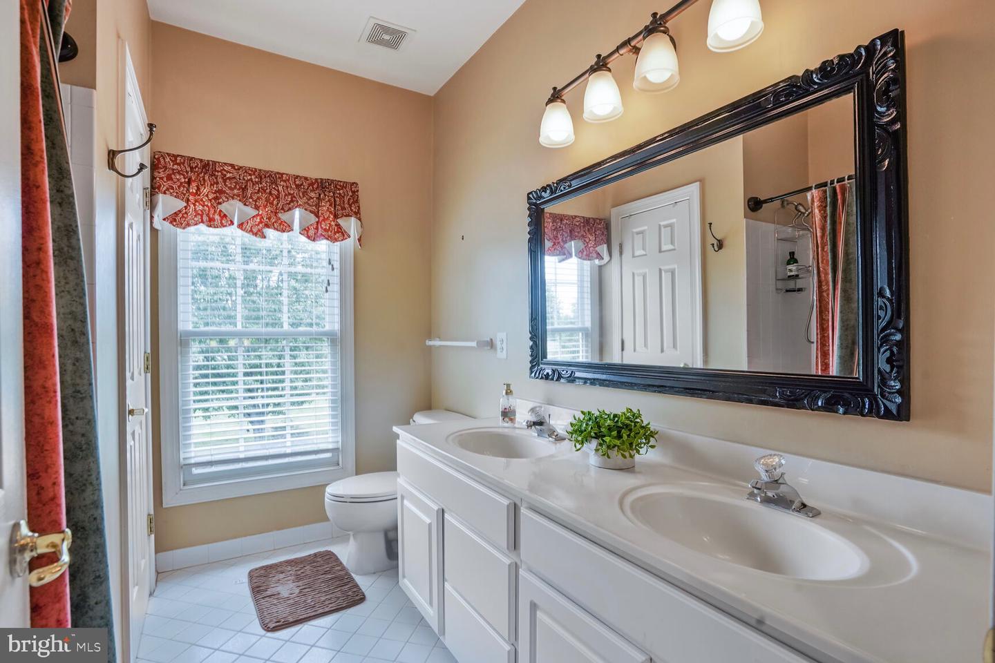 5438 SHERMAN OAKS CT, HAYMARKET, Virginia 20169, 4 Bedrooms Bedrooms, ,4 BathroomsBathrooms,Residential,For sale,5438 SHERMAN OAKS CT,VAPW2096686 MLS # VAPW2096686