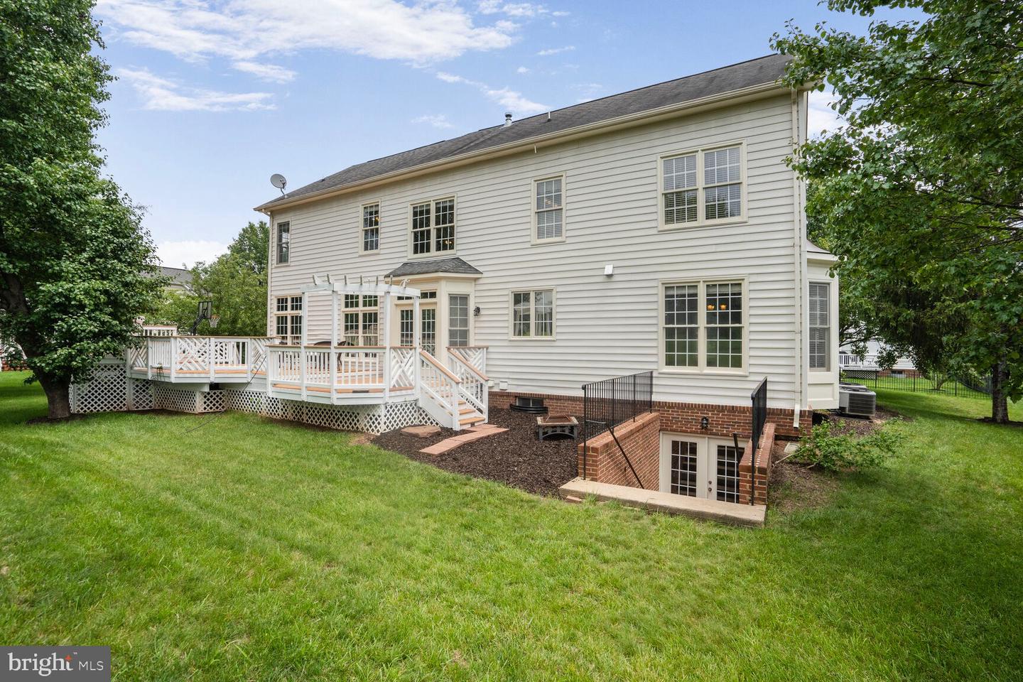 5438 SHERMAN OAKS CT, HAYMARKET, Virginia 20169, 4 Bedrooms Bedrooms, ,4 BathroomsBathrooms,Residential,For sale,5438 SHERMAN OAKS CT,VAPW2096686 MLS # VAPW2096686