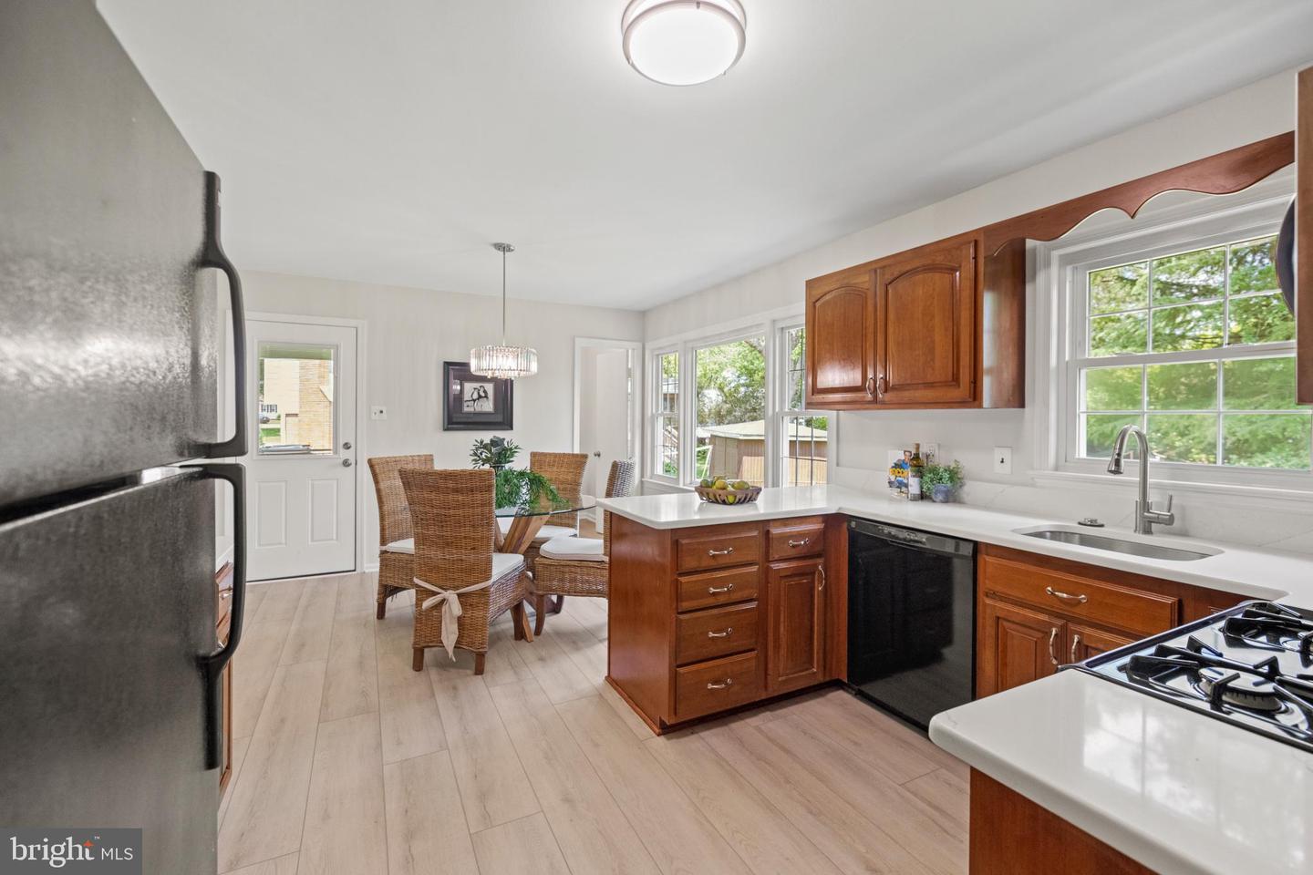 7815 WELCH CT, ALEXANDRIA, Virginia 22315, 4 Bedrooms Bedrooms, ,2 BathroomsBathrooms,Residential,For sale,7815 WELCH CT,VAFX2246588 MLS # VAFX2246588