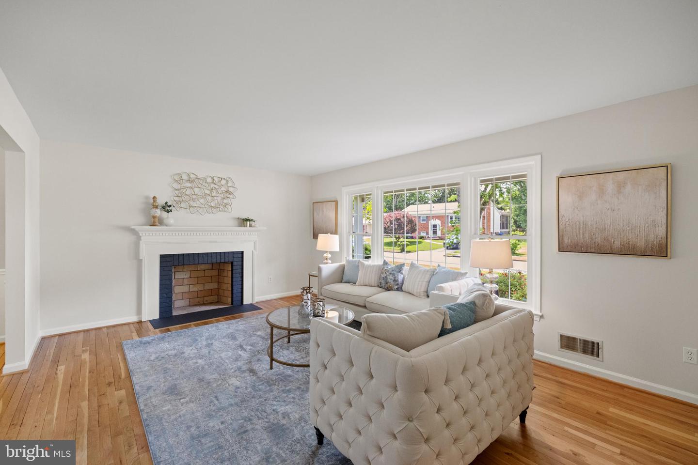 7815 WELCH CT, ALEXANDRIA, Virginia 22315, 4 Bedrooms Bedrooms, ,2 BathroomsBathrooms,Residential,For sale,7815 WELCH CT,VAFX2246588 MLS # VAFX2246588