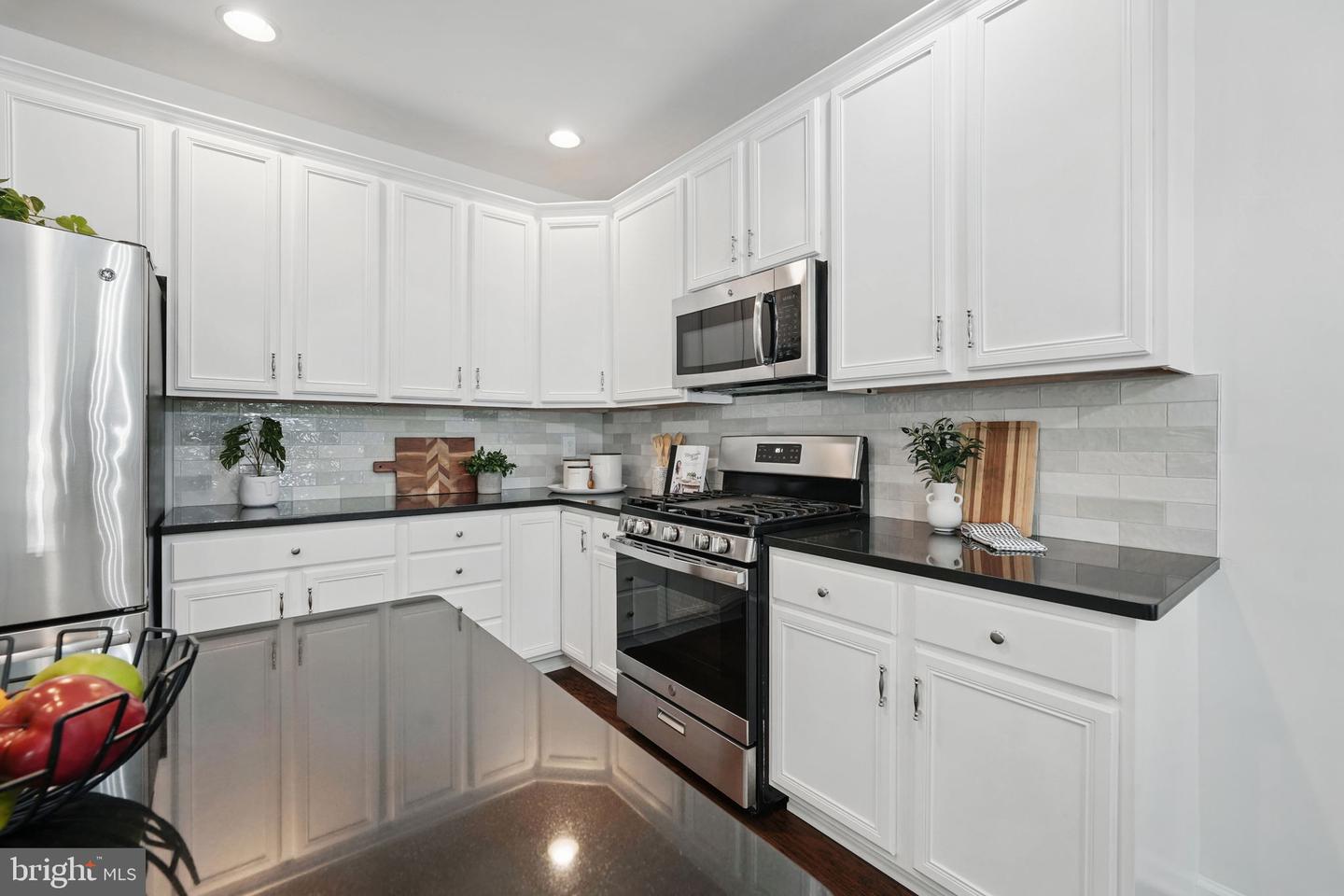 5605 SWIFT CREEK CT, HAYMARKET, Virginia 20169, 3 Bedrooms Bedrooms, ,3 BathroomsBathrooms,Residential,For sale,5605 SWIFT CREEK CT,VAPW2096676 MLS # VAPW2096676