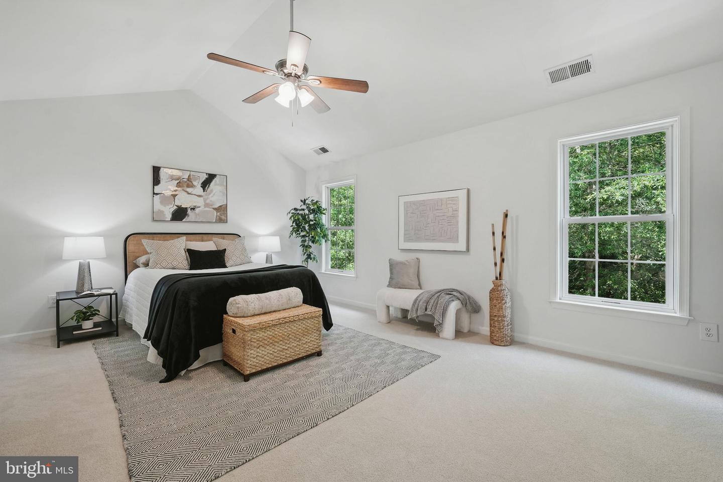 5605 SWIFT CREEK CT, HAYMARKET, Virginia 20169, 3 Bedrooms Bedrooms, ,3 BathroomsBathrooms,Residential,For sale,5605 SWIFT CREEK CT,VAPW2096676 MLS # VAPW2096676