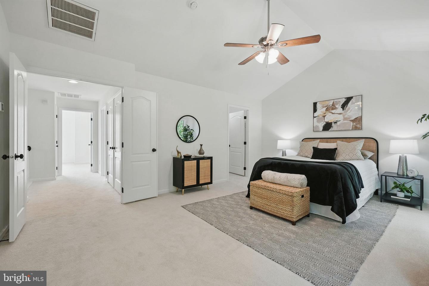 5605 SWIFT CREEK CT, HAYMARKET, Virginia 20169, 3 Bedrooms Bedrooms, ,3 BathroomsBathrooms,Residential,For sale,5605 SWIFT CREEK CT,VAPW2096676 MLS # VAPW2096676
