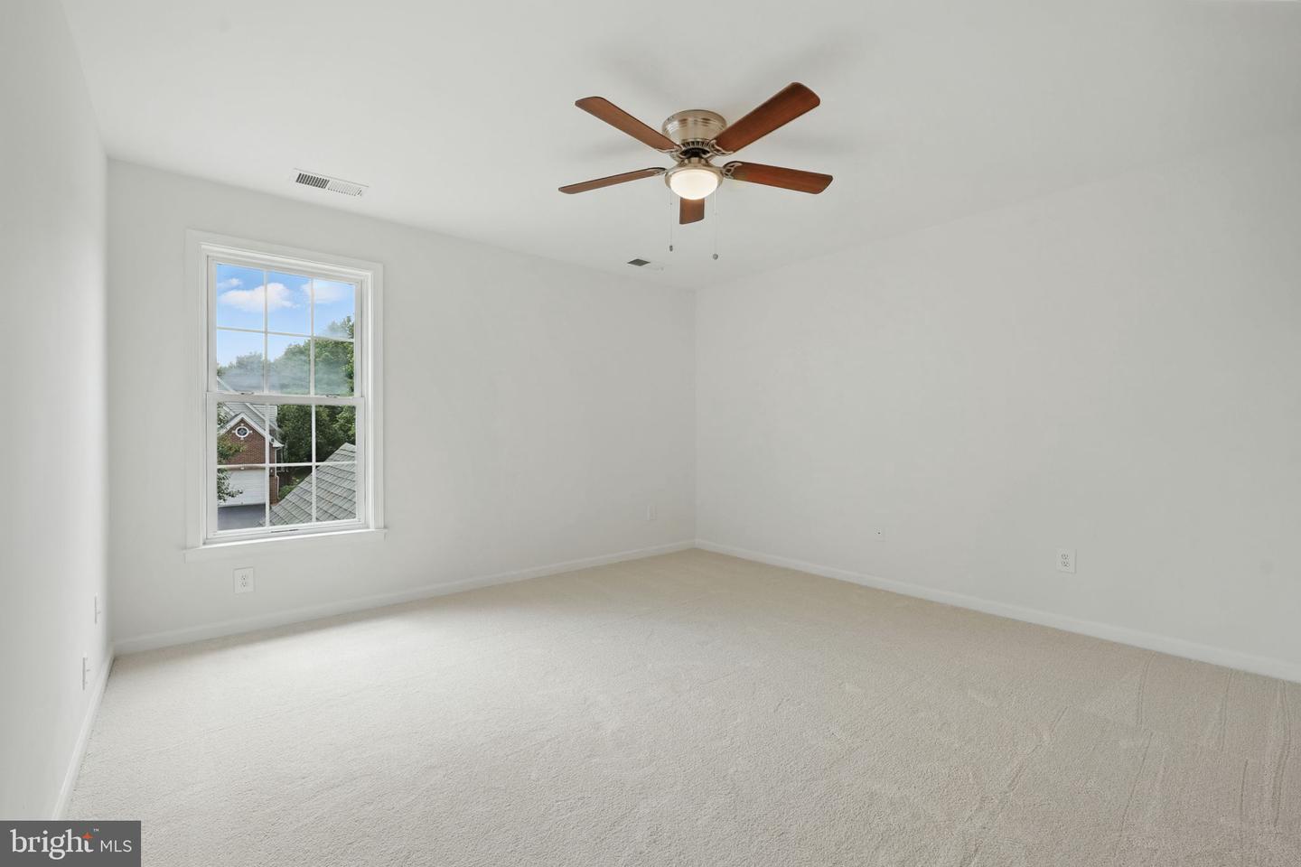 5605 SWIFT CREEK CT, HAYMARKET, Virginia 20169, 3 Bedrooms Bedrooms, ,3 BathroomsBathrooms,Residential,For sale,5605 SWIFT CREEK CT,VAPW2096676 MLS # VAPW2096676