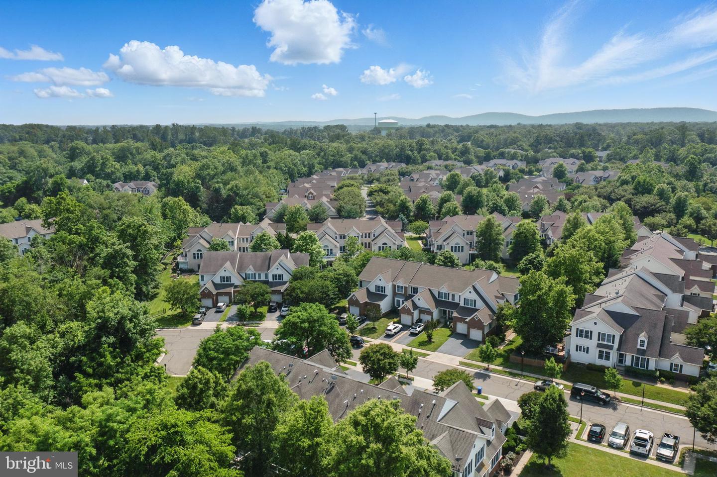 5605 SWIFT CREEK CT, HAYMARKET, Virginia 20169, 3 Bedrooms Bedrooms, ,3 BathroomsBathrooms,Residential,For sale,5605 SWIFT CREEK CT,VAPW2096676 MLS # VAPW2096676