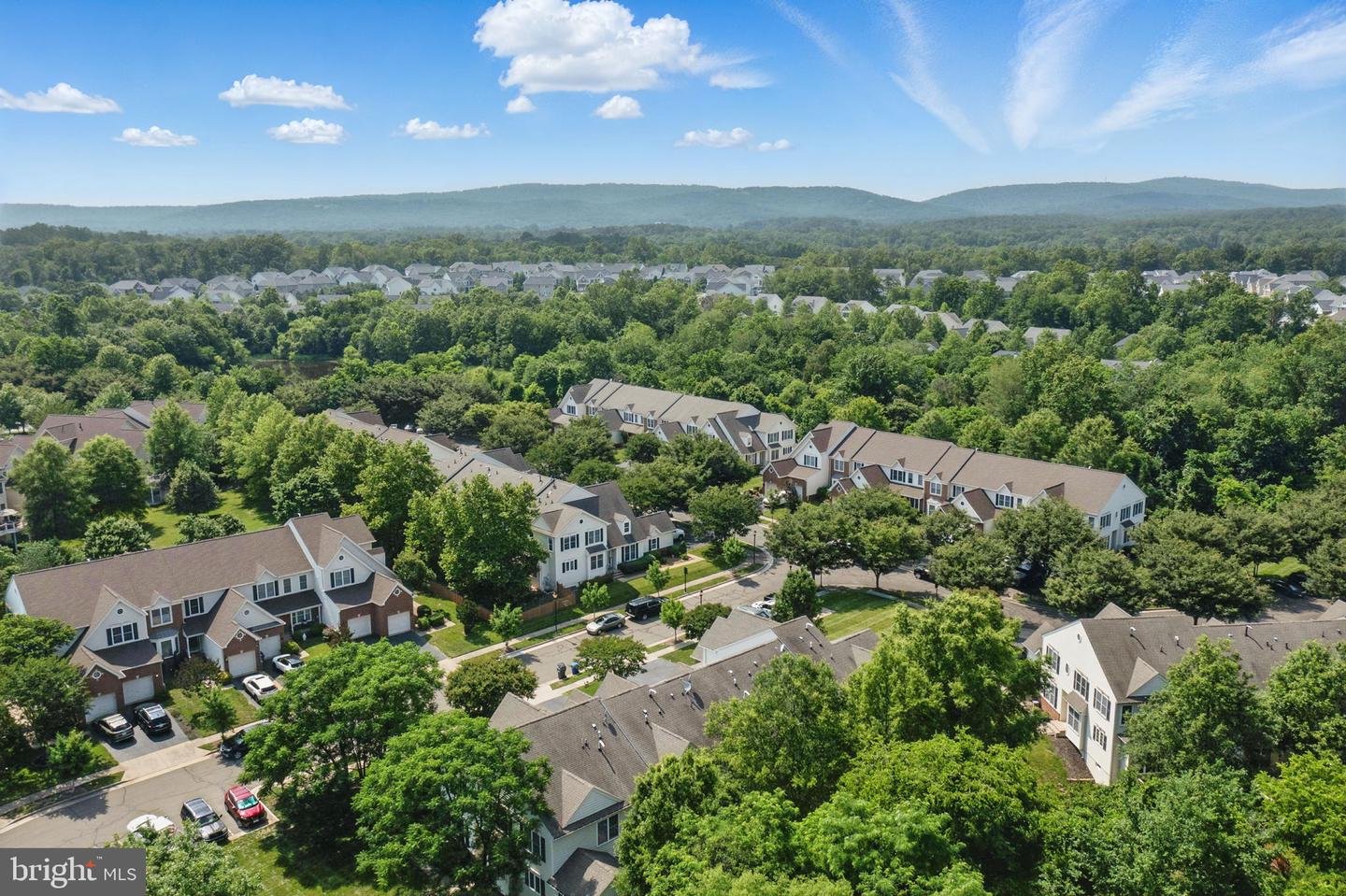 5605 SWIFT CREEK CT, HAYMARKET, Virginia 20169, 3 Bedrooms Bedrooms, ,3 BathroomsBathrooms,Residential,For sale,5605 SWIFT CREEK CT,VAPW2096676 MLS # VAPW2096676