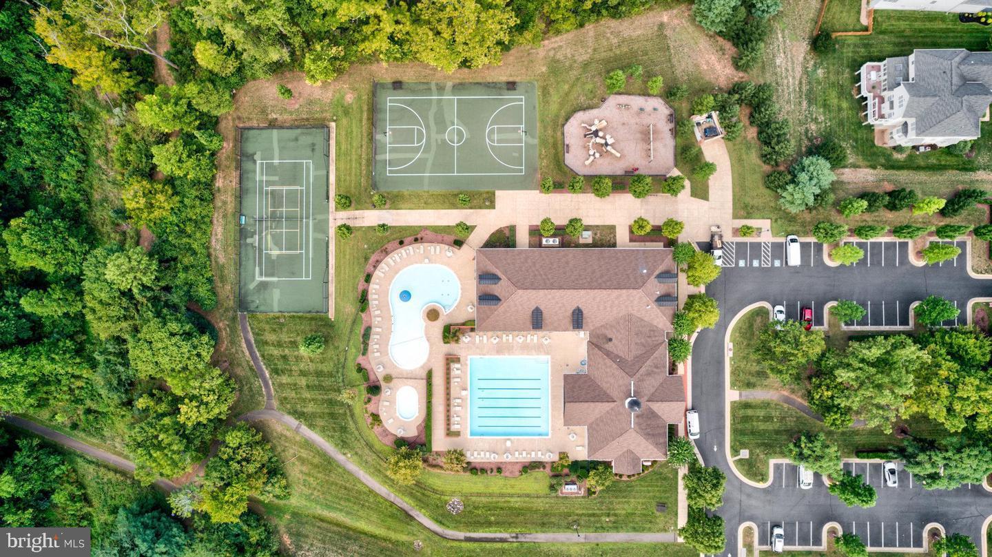 5605 SWIFT CREEK CT, HAYMARKET, Virginia 20169, 3 Bedrooms Bedrooms, ,3 BathroomsBathrooms,Residential,For sale,5605 SWIFT CREEK CT,VAPW2096676 MLS # VAPW2096676