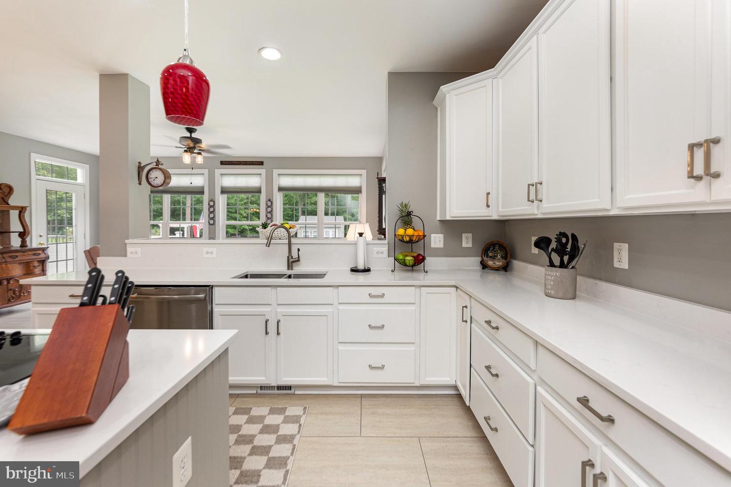 8421 HERON POINTE WAY, SPOTSYLVANIA, Virginia 22551, 4 Bedrooms Bedrooms, ,3 BathroomsBathrooms,Residential,For sale,8421 HERON POINTE WAY,VASP2033842 MLS # VASP2033842