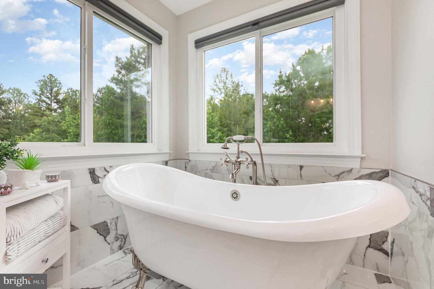 8421 HERON POINTE WAY, SPOTSYLVANIA, Virginia 22551, 4 Bedrooms Bedrooms, ,3 BathroomsBathrooms,Residential,For sale,8421 HERON POINTE WAY,VASP2033842 MLS # VASP2033842