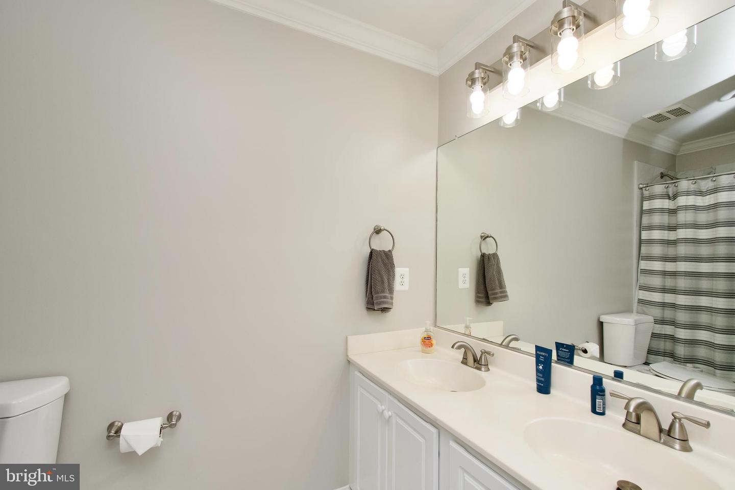 22488 MAISON CARREE, ASHBURN, Virginia 20148, 3 Bedrooms Bedrooms, ,3 BathroomsBathrooms,Residential,For sale,22488 MAISON CARREE,VALO2099206 MLS # VALO2099206