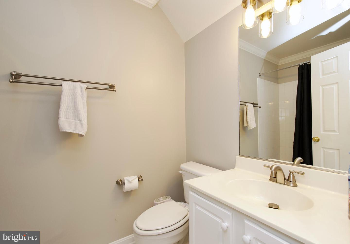 22488 MAISON CARREE, ASHBURN, Virginia 20148, 3 Bedrooms Bedrooms, ,3 BathroomsBathrooms,Residential,For sale,22488 MAISON CARREE,VALO2099206 MLS # VALO2099206