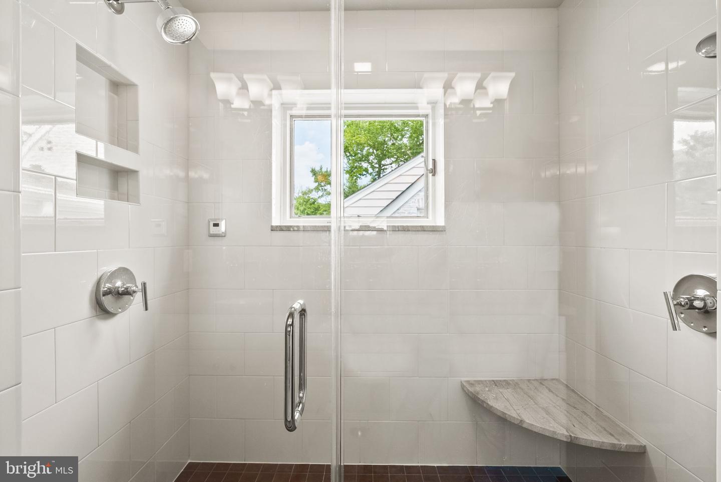 6016 PIKE BRANCH DR, ALEXANDRIA, Virginia 22310, 6 Bedrooms Bedrooms, ,6 BathroomsBathrooms,Residential,For sale,6016 PIKE BRANCH DR,VAFX2246684 MLS # VAFX2246684