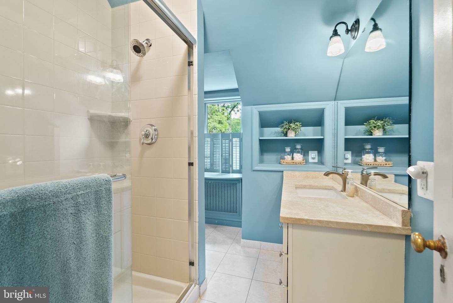 6016 PIKE BRANCH DR, ALEXANDRIA, Virginia 22310, 6 Bedrooms Bedrooms, ,6 BathroomsBathrooms,Residential,For sale,6016 PIKE BRANCH DR,VAFX2246684 MLS # VAFX2246684