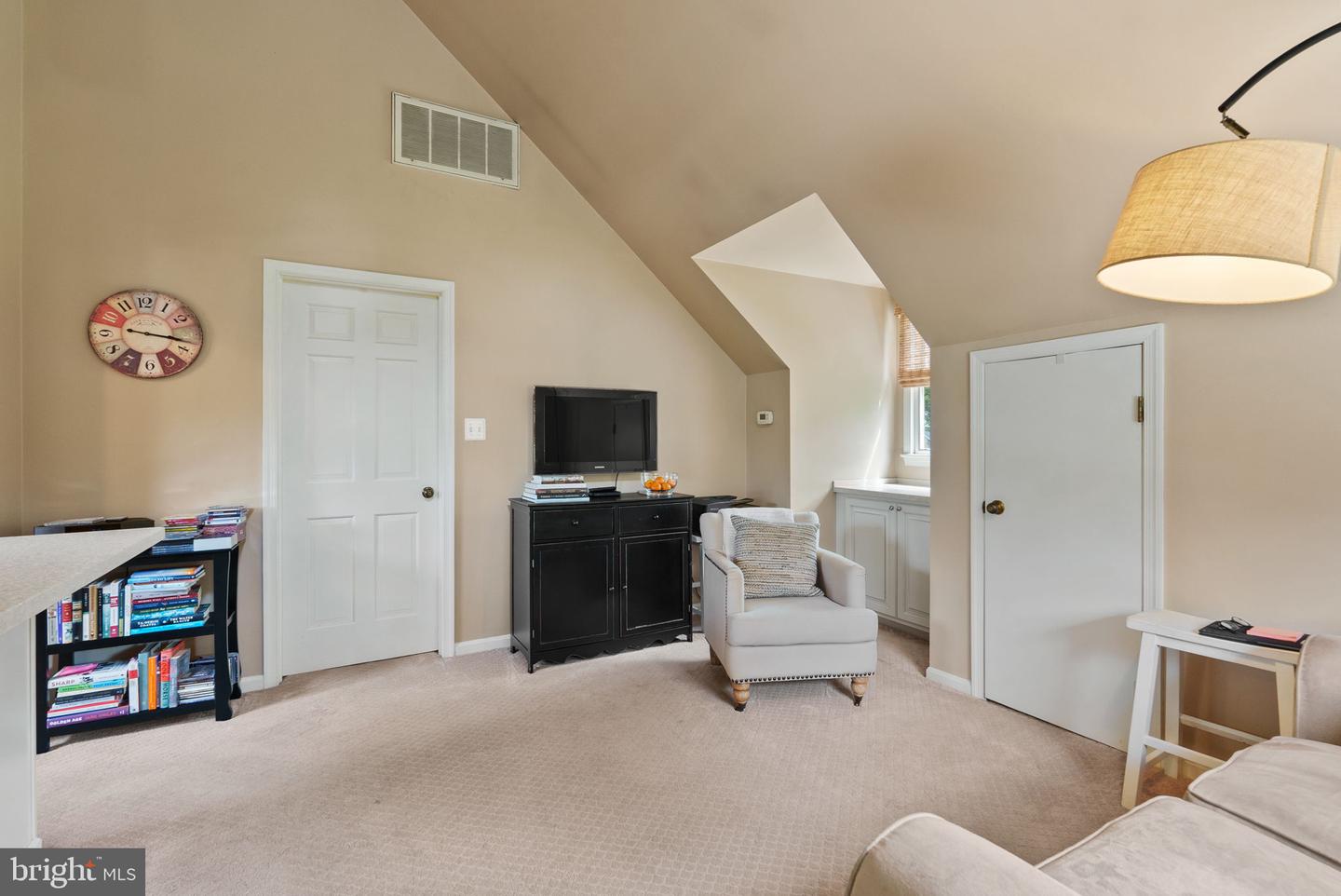 6016 PIKE BRANCH DR, ALEXANDRIA, Virginia 22310, 6 Bedrooms Bedrooms, ,6 BathroomsBathrooms,Residential,For sale,6016 PIKE BRANCH DR,VAFX2246684 MLS # VAFX2246684