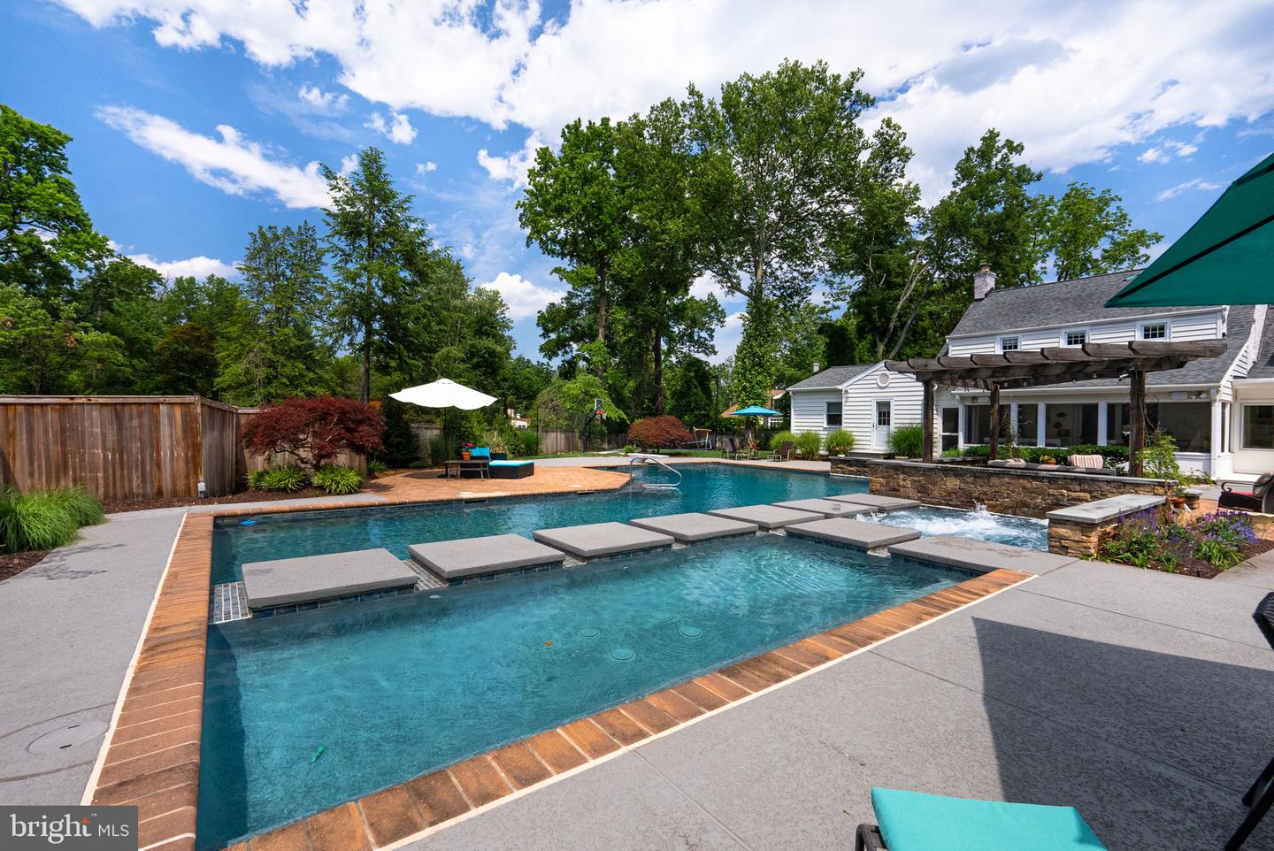 6016 PIKE BRANCH DR, ALEXANDRIA, Virginia 22310, 6 Bedrooms Bedrooms, ,6 BathroomsBathrooms,Residential,For sale,6016 PIKE BRANCH DR,VAFX2246684 MLS # VAFX2246684