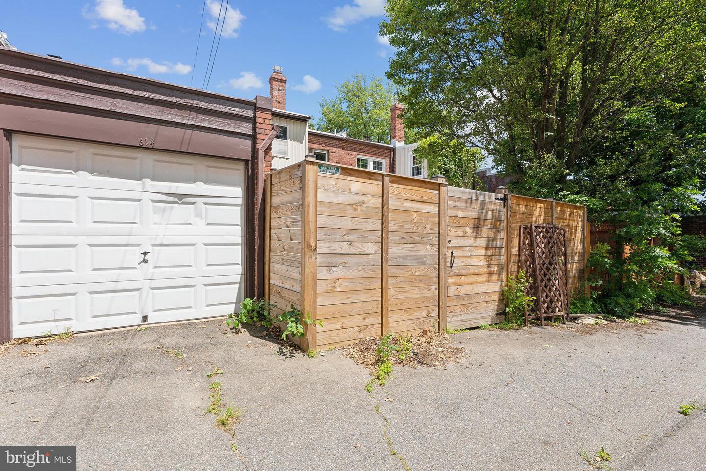 614 ONEIDA PL NW, WASHINGTON, District Of Columbia 20011, 3 Bedrooms Bedrooms, ,2 BathroomsBathrooms,Residential,For sale,614 ONEIDA PL NW,DCDC2205052 MLS # DCDC2205052