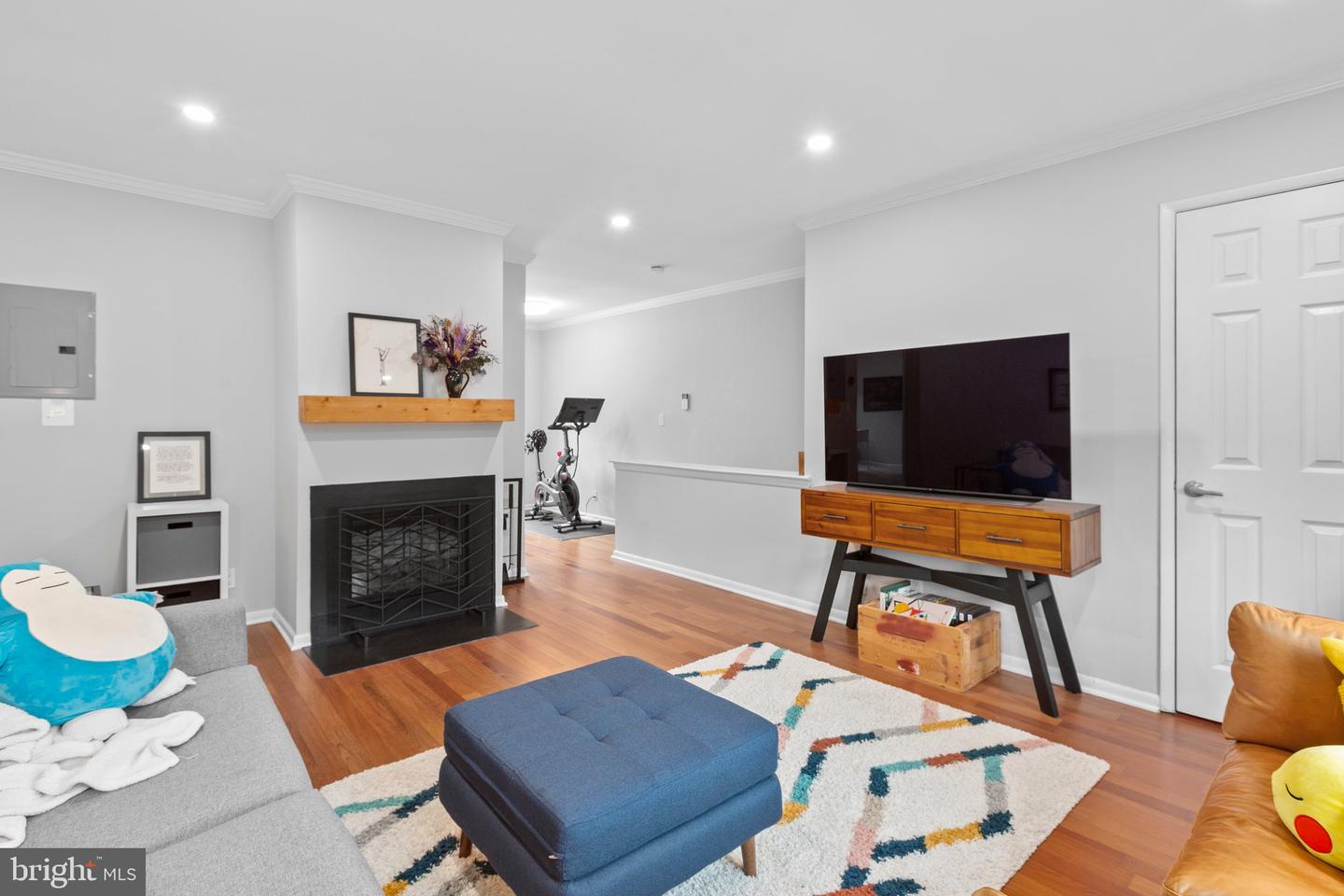 2637 S WALTER REED DR #B, ARLINGTON, Virginia 22206, 2 Bedrooms Bedrooms, ,1 BathroomBathrooms,Residential,For sale,2637 S WALTER REED DR #B,VAAR2059018 MLS # VAAR2059018