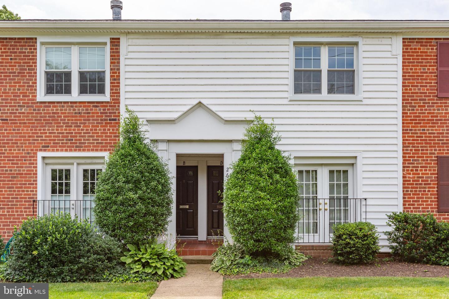 2637 S WALTER REED DR #B, ARLINGTON, Virginia 22206, 2 Bedrooms Bedrooms, ,1 BathroomBathrooms,Residential,For sale,2637 S WALTER REED DR #B,VAAR2059018 MLS # VAAR2059018