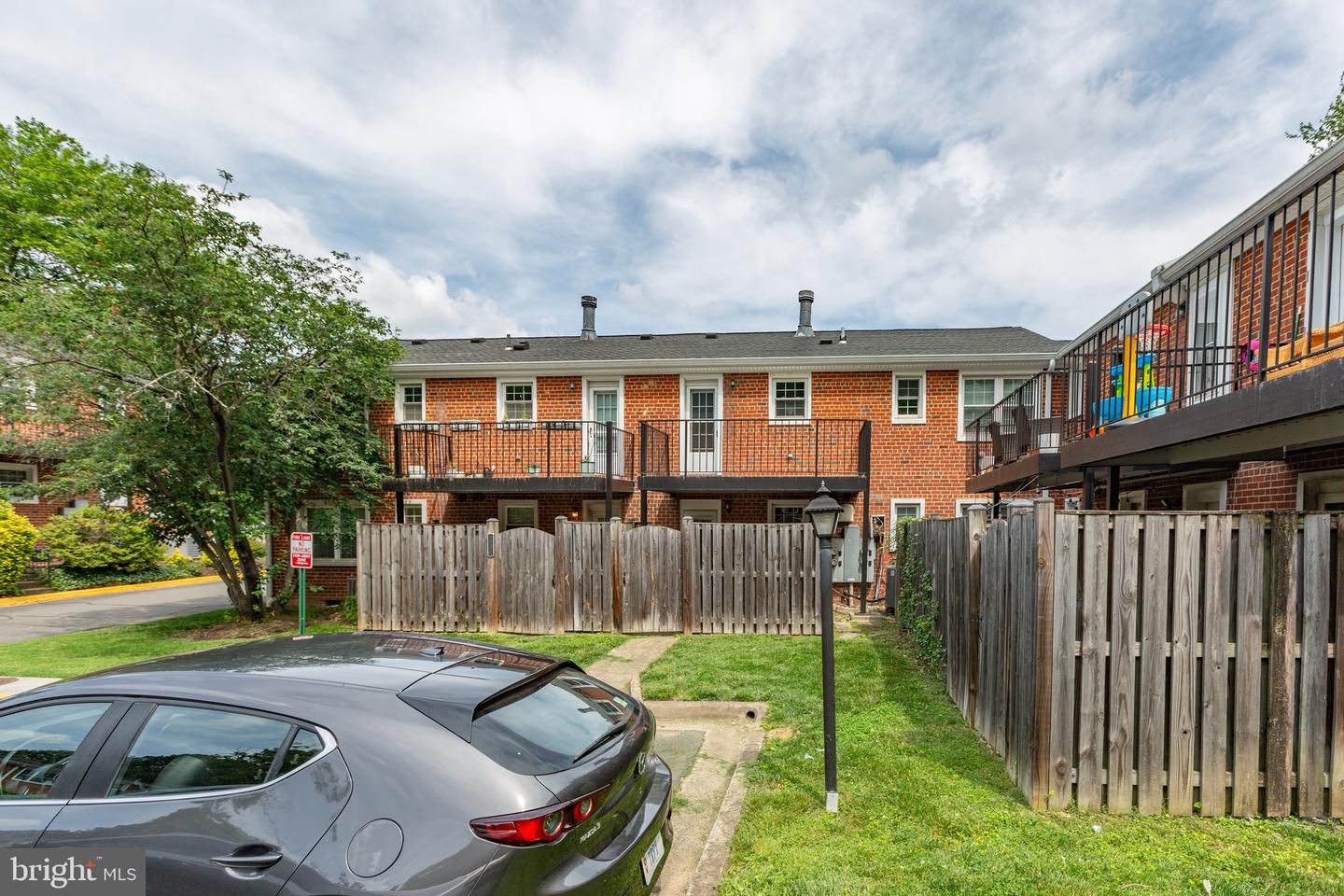 2637 S WALTER REED DR #B, ARLINGTON, Virginia 22206, 2 Bedrooms Bedrooms, ,1 BathroomBathrooms,Residential,For sale,2637 S WALTER REED DR #B,VAAR2059018 MLS # VAAR2059018