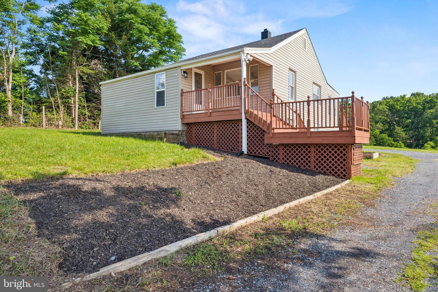 1611 HUDSON HOLLOW RD, STEPHENS CITY, Virginia 22655, 3 Bedrooms Bedrooms, ,1 BathroomBathrooms,Residential,For sale,1611 HUDSON HOLLOW RD,VAFV2034798 MLS # VAFV2034798