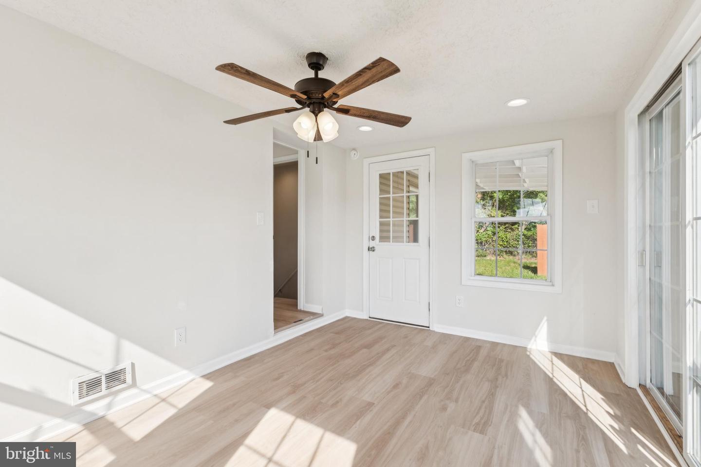 1611 HUDSON HOLLOW RD, STEPHENS CITY, Virginia 22655, 3 Bedrooms Bedrooms, ,1 BathroomBathrooms,Residential,For sale,1611 HUDSON HOLLOW RD,VAFV2034798 MLS # VAFV2034798
