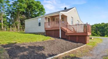 1611 HUDSON HOLLOW RD, STEPHENS CITY, Virginia 22655, 3 Bedrooms Bedrooms, ,1 BathroomBathrooms,Residential,For sale,1611 HUDSON HOLLOW RD,VAFV2034798 MLS # VAFV2034798