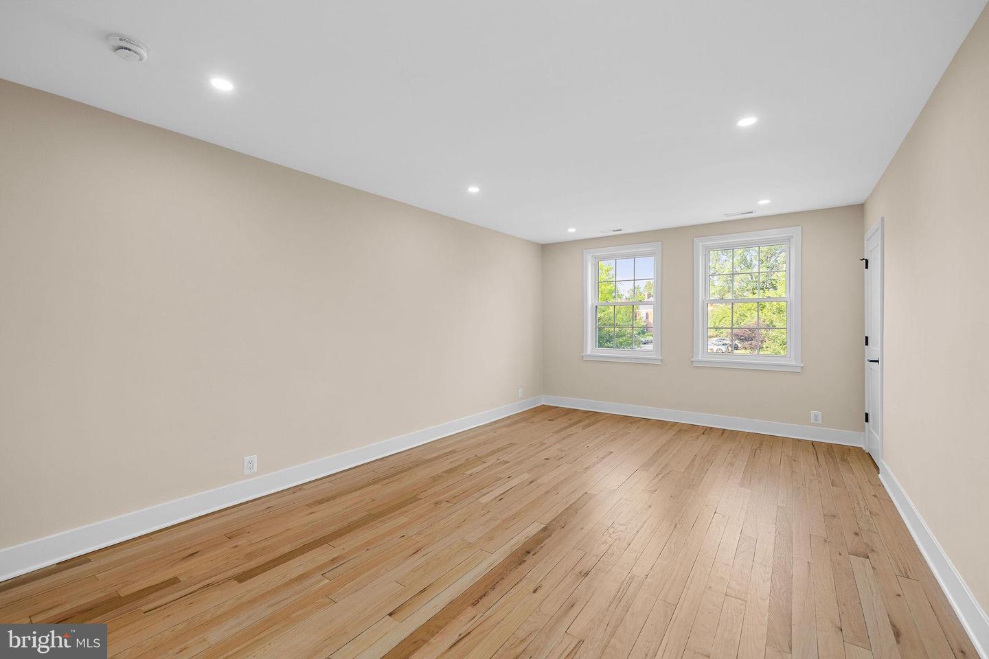 4505 36TH ST S #B2, ARLINGTON, Virginia 22206, 2 Bedrooms Bedrooms, 7 Rooms Rooms,2 BathroomsBathrooms,Residential,For sale,4505 36TH ST S #B2,VAAR2059028 MLS # VAAR2059028