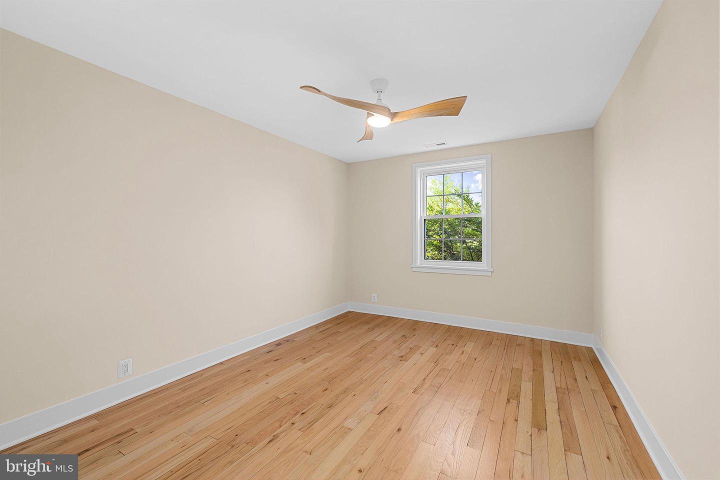 4505 36TH ST S #B2, ARLINGTON, Virginia 22206, 2 Bedrooms Bedrooms, 7 Rooms Rooms,2 BathroomsBathrooms,Residential,For sale,4505 36TH ST S #B2,VAAR2059028 MLS # VAAR2059028