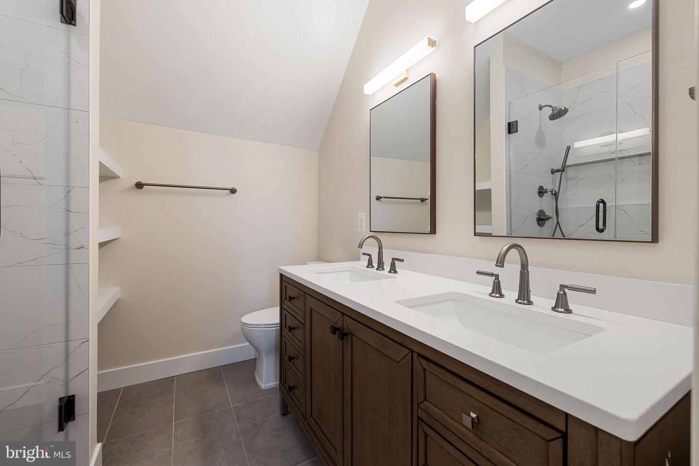 4505 36TH ST S #B2, ARLINGTON, Virginia 22206, 2 Bedrooms Bedrooms, 7 Rooms Rooms,2 BathroomsBathrooms,Residential,For sale,4505 36TH ST S #B2,VAAR2059028 MLS # VAAR2059028