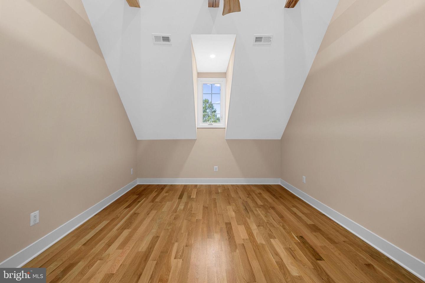 4505 36TH ST S #B2, ARLINGTON, Virginia 22206, 2 Bedrooms Bedrooms, 7 Rooms Rooms,2 BathroomsBathrooms,Residential,For sale,4505 36TH ST S #B2,VAAR2059028 MLS # VAAR2059028