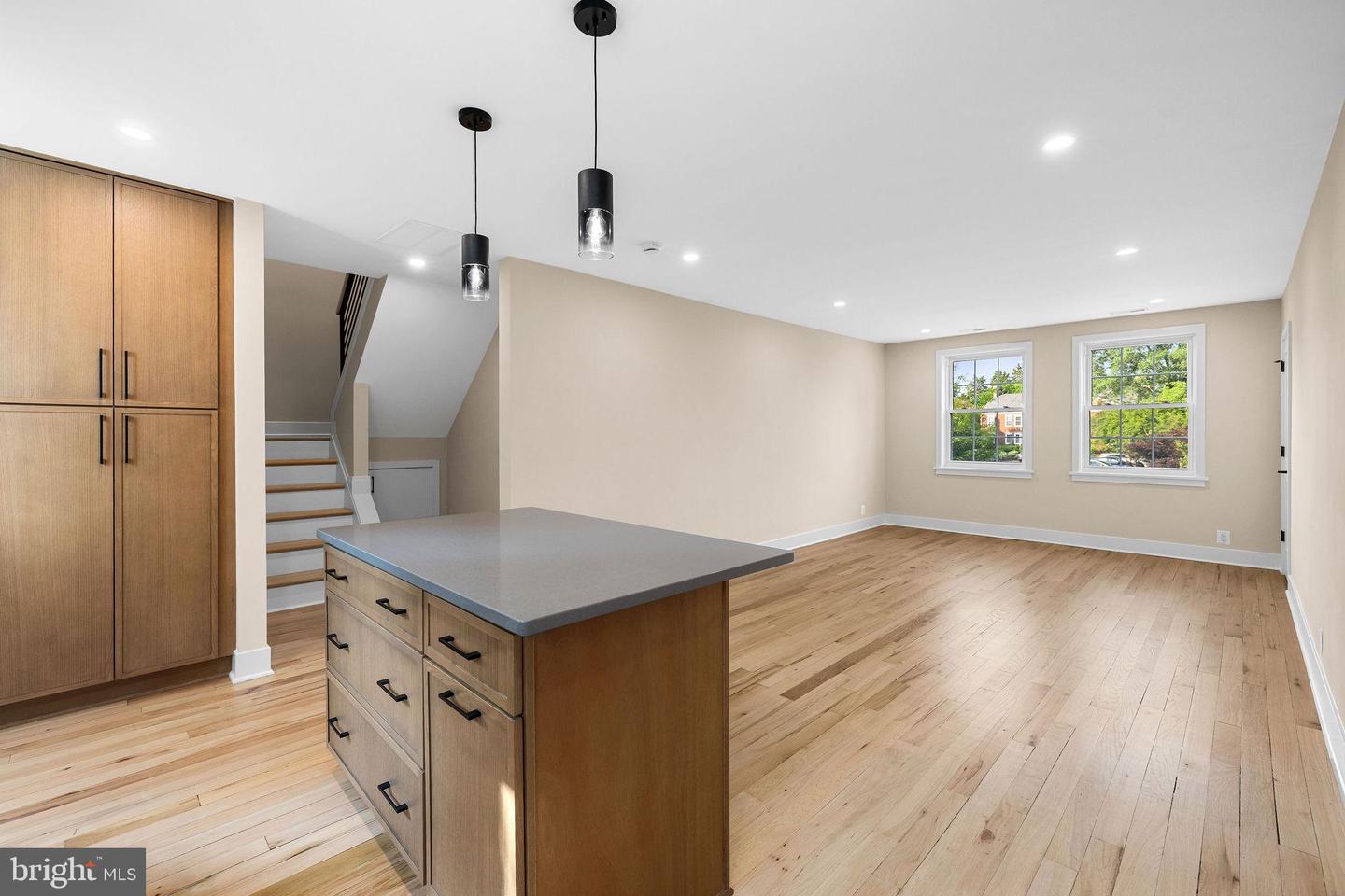 4505 36TH ST S #B2, ARLINGTON, Virginia 22206, 2 Bedrooms Bedrooms, 7 Rooms Rooms,2 BathroomsBathrooms,Residential,For sale,4505 36TH ST S #B2,VAAR2059028 MLS # VAAR2059028