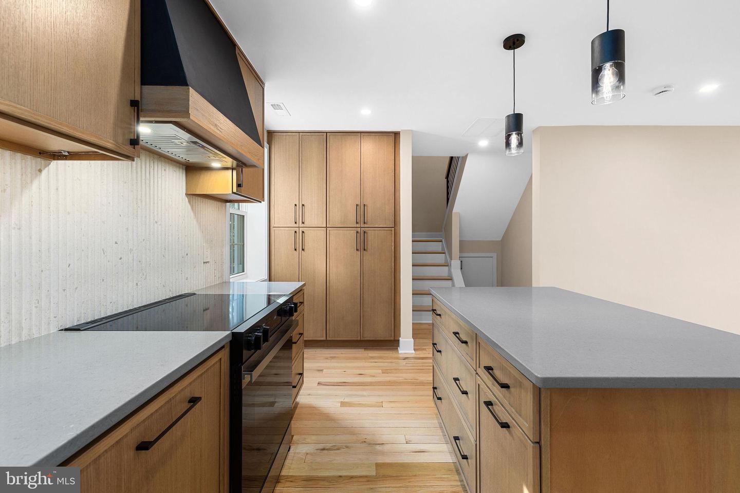 4505 36TH ST S #B2, ARLINGTON, Virginia 22206, 2 Bedrooms Bedrooms, 7 Rooms Rooms,2 BathroomsBathrooms,Residential,For sale,4505 36TH ST S #B2,VAAR2059028 MLS # VAAR2059028