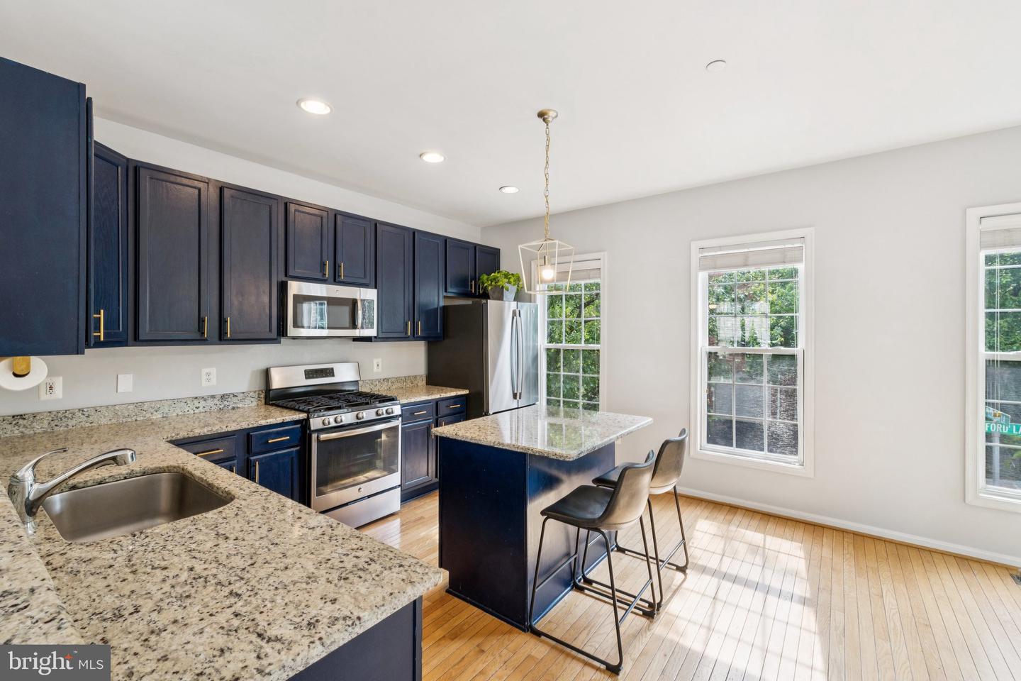 400 ASHFORD LN, ALEXANDRIA, Virginia 22304, 3 Bedrooms Bedrooms, ,2 BathroomsBathrooms,Residential,For sale,400 ASHFORD LN,VAAX2046374 MLS # VAAX2046374