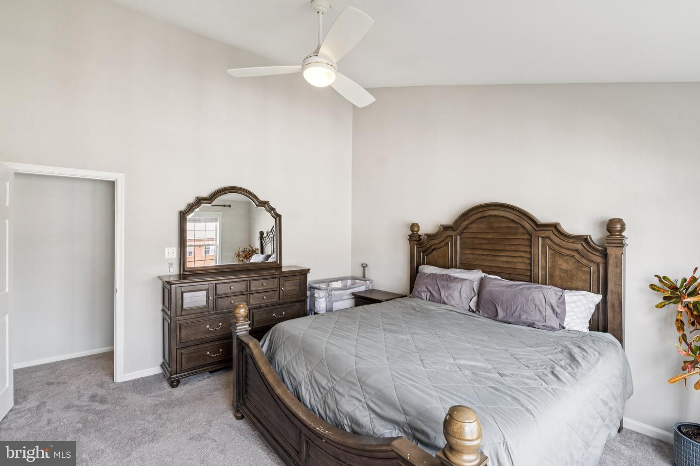 400 ASHFORD LN, ALEXANDRIA, Virginia 22304, 3 Bedrooms Bedrooms, ,2 BathroomsBathrooms,Residential,For sale,400 ASHFORD LN,VAAX2046374 MLS # VAAX2046374